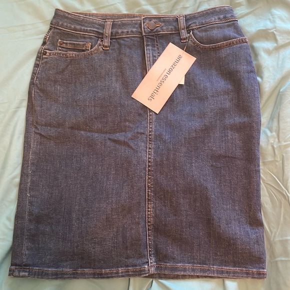 NWT Denim Stretchy Skirt - Picture 1 of 3